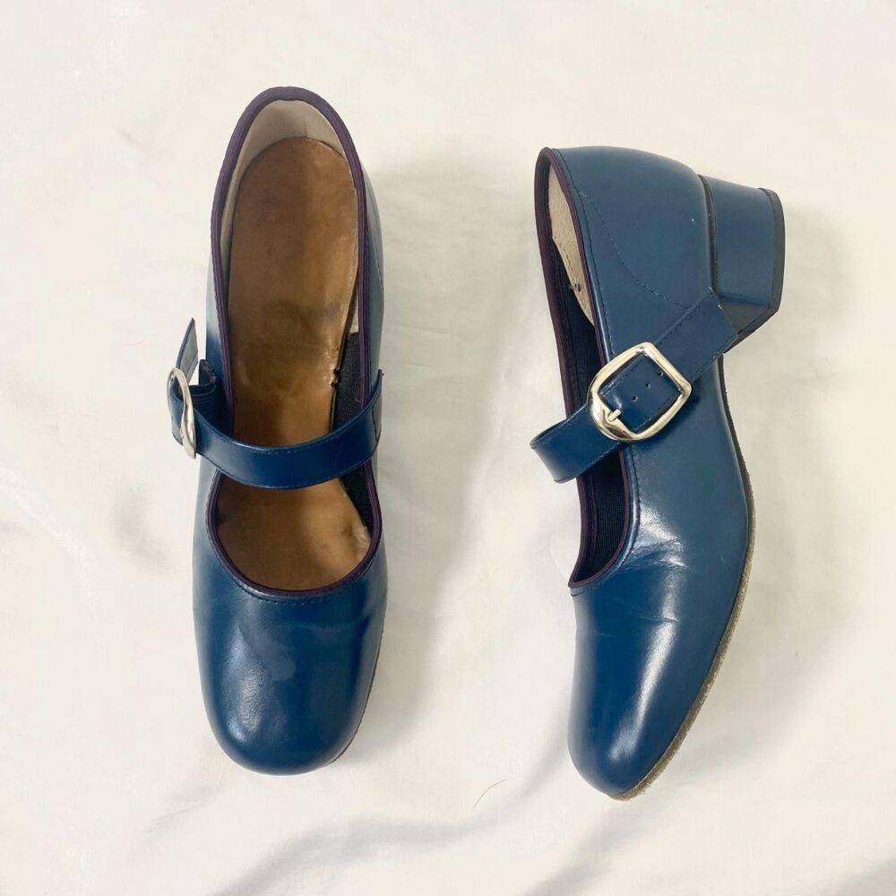 Vintage Made in USA Navy Blue leather Mary Jane Mini Block Heels Size US 6